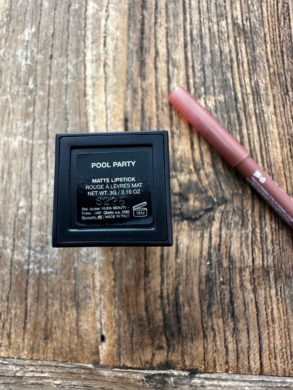 HUDA BEAUTY Lip Liner Pencil - Mauve Rose lip stick and mini lip liner - Picture 2 of 6
